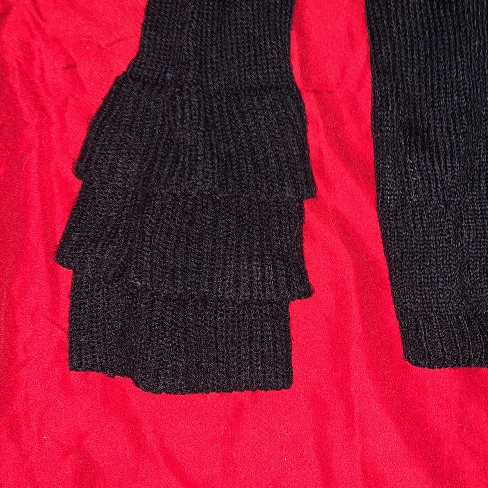 Black Ruffle Arm Sweater - Picture 4 of 5